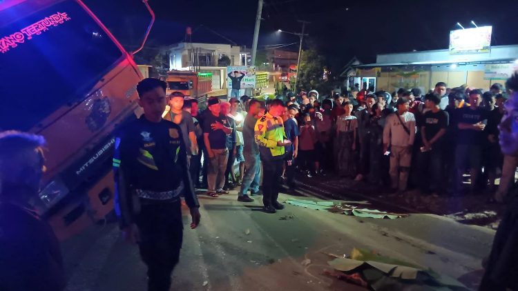 Tragedi di Pringsewu: Truk Fuso Mundur di Tanjakan, Istri Tewas Suami Luka Parah