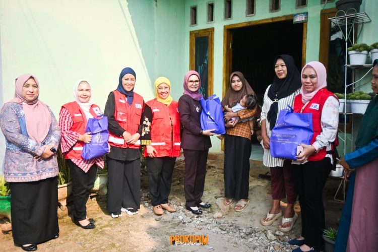 Bupati Pesawaran Salurkan Bantuan Beras untuk Keluarga Balita Stunting di HUT ke-80 PMI, Target Perbaikan Gizi Masyarakat