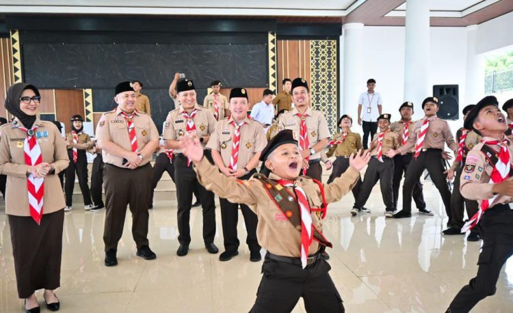 Ketua Mabicab Nanda Indira Lepas 86 Peserta Kontingen Kwarcab Pesawaran ke Jambore Daerah VII Lampung