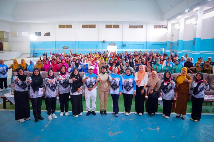 Purnama Wulan Sari Mirza Ajak Guru Lampung Sehat, Kompak, dan Jadi Inspirator Bangsa di HUT PGRI ke-80