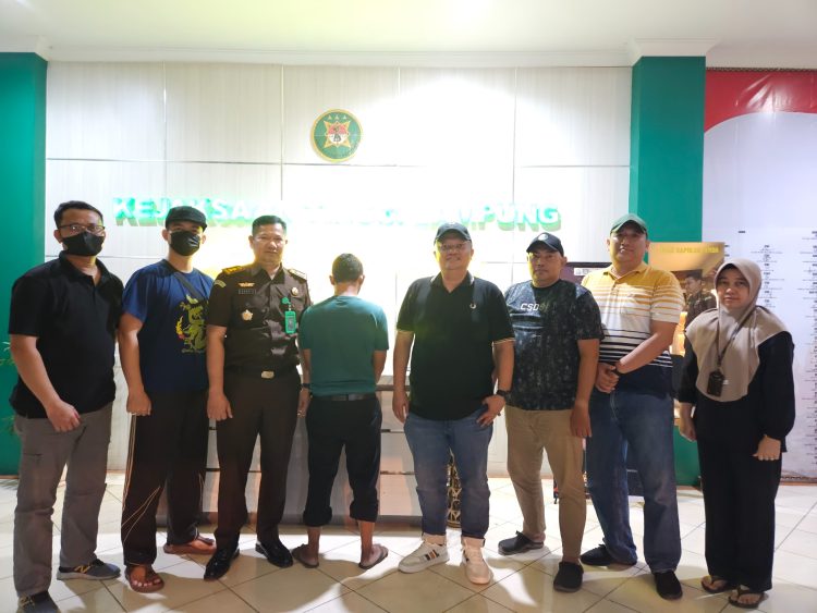 Tim Gabungan Kejaksaan Lampung Tangkap Buronan Korupsi Dana PNPM Tanggamus Setelah 10 Tahun Buron