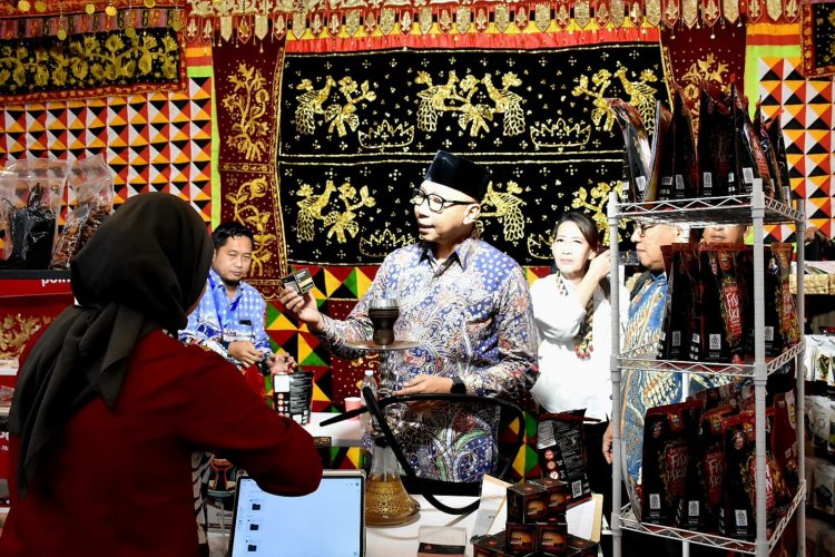 Gubernur Lampung Rahmat Mirzani Djausal Dorong Produk Daerah Tembus Pasar Global di Trade Expo Indonesia ke-40