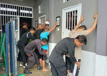Lapas Dharmasraya Gelar Razia Kamar Hunian WBP, Tegakkan Zero Halinar Secara Konsisten