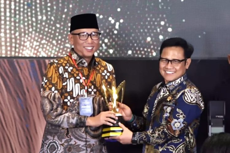Bangga! Pemprov Lampung Sabet Mandaya Awards 2025, Bukti Nyata Komitmen Dalam Pemberdayaan Masyarakat Dan Penguatan UMKM