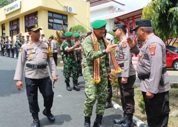 Pangdam XXI/Radin Inten Mayjen TNI Kristomei Sianturi Kunjungi Polres Tanggamus, Tegaskan Soliditas TNI-Polri Demi Keamanan dan Pembangunan Daerah