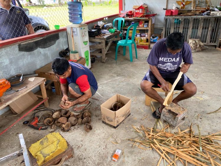 WBP Lapas Dharmasraya Sulap Batok Kelapa Jadi Produk Bernilai Ekonomi, Siap Masuk UMKM Lokal