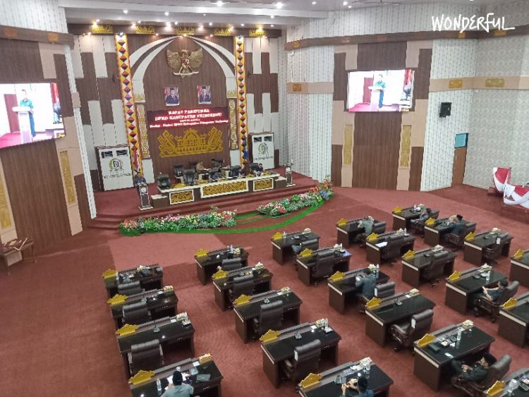 Bupati Pringsewu Bahas Pemandangan Fraksi DPRD Terkait Ranperda APBD 2026, Fokus pada Pembangunan dan Kemandirian Fiskal