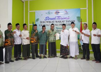 Kado Spesial di Hari Santri! BPN Pringsewu Serahkan Sertifikat Tanah Wakaf untuk PCNU, Simbol Kuatnya Sinergi Pemerintah dan Umat