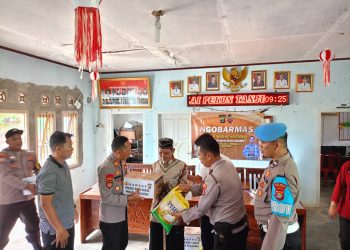 Jumat Berkah Polsek Kota Agung: Bagi-bagi Sembako untuk Lansia dan Penyandang Disabilitas, Warga Tanggamus Tersentuh Hati