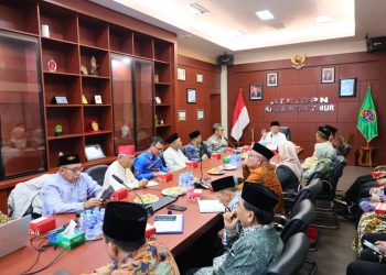 Menteri Nusron Bahas Sertifikasi Tanah Wakaf dan Rumah Ibadah di Kaltim: “Dari Hati ke Hati”