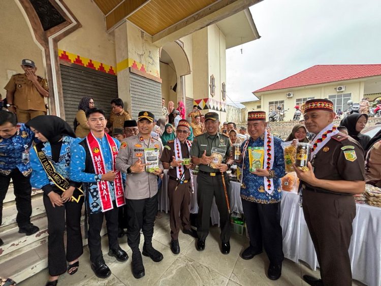 Bupati Tanggamus Sambut Kunjungan Kerja Kajati Lampung, Dorong UKM Naik Kelas dan Perkuat Ekonomi Desa