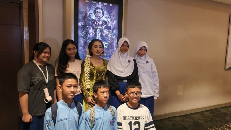 Putri Maya Rumanti, Pengacara Asal Lampung yang Mengejutkan Publik Lewat Perannya sebagai Bintari di Film Horor Danyang Wingit Jumat Kliwon