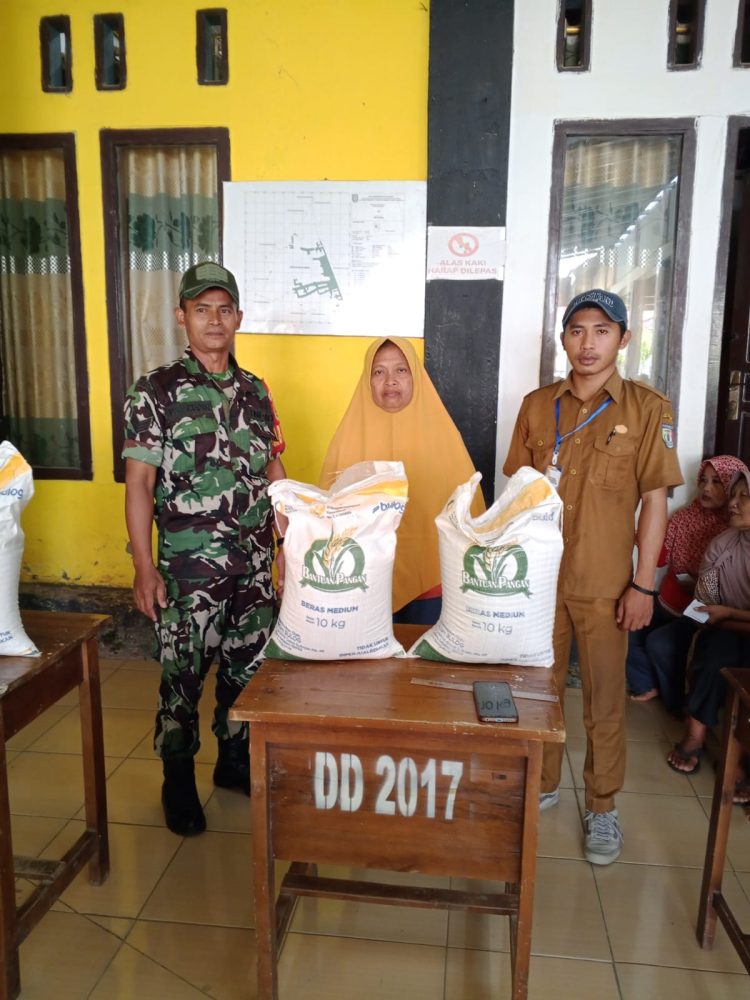 Pekon Banyumas Salurkan 6 Ton Beras Bulog untuk 303 Keluarga, Bukti Nyata Kepedulian Pemerintah terhadap Warga Pringsewu