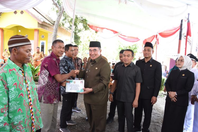 Bupati Tanggamus Bagikan Alsintan untuk 50 Kelompok Tani, Target Swasembada Pangan Makin Dekat!