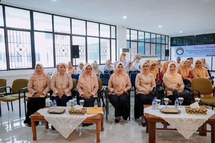 Bandar Lampung – Dharma Wanita Persatuan Lampung Maksimalkan Efisiensi Lewat Sosialisasi E-Reporting