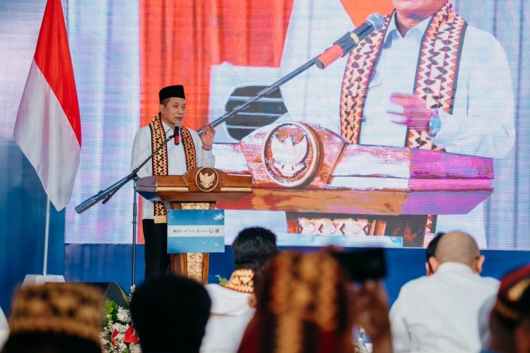 Heboh! Menkop UKM Letakkan Batu Pertama SPBU Nelayan di Lampung Timur, Kemandirian Energi Nelayan Mulai Terwujud