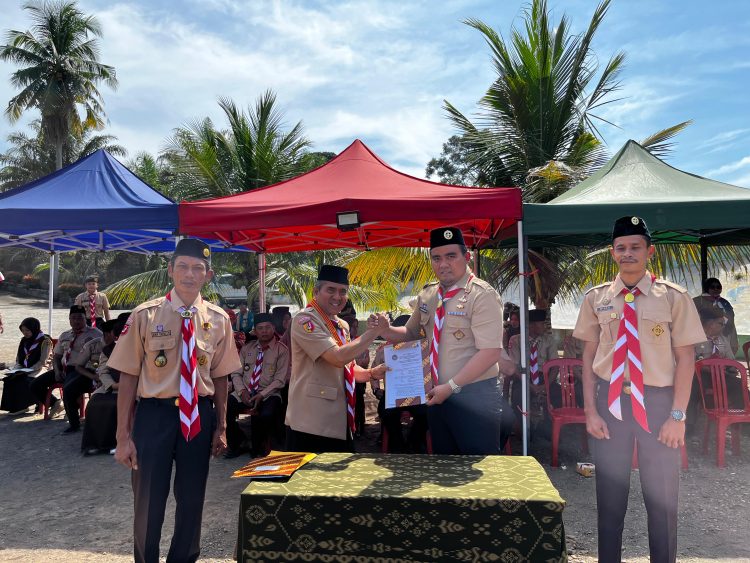 Kalapas Dharmasraya Tegaskan Peran Strategis Pramuka dalam Pembentukan Karakter Generasi Muda Saat Pelepasan Raimuna Daerah