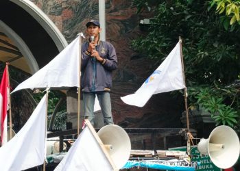 FML Desak Kejagung Usut Tuntas Dugaan Korupsi Pantai Kalianda dan Proyek Irigasi Gantung