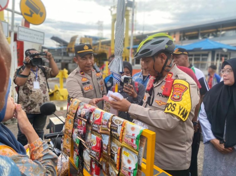 Ngupi Pai Puakhi, Cara Humanis Polisi Amankan Nataru Bakauheni