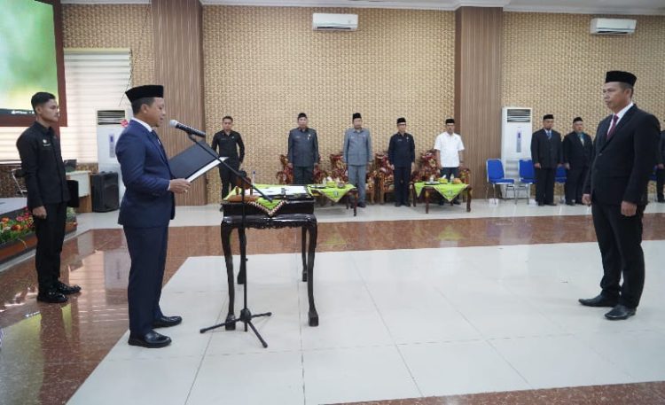 Bupati Pringsewu Lantik Direktur PERUMDA Way Sekampung dan Pimpinan BAZNAS
