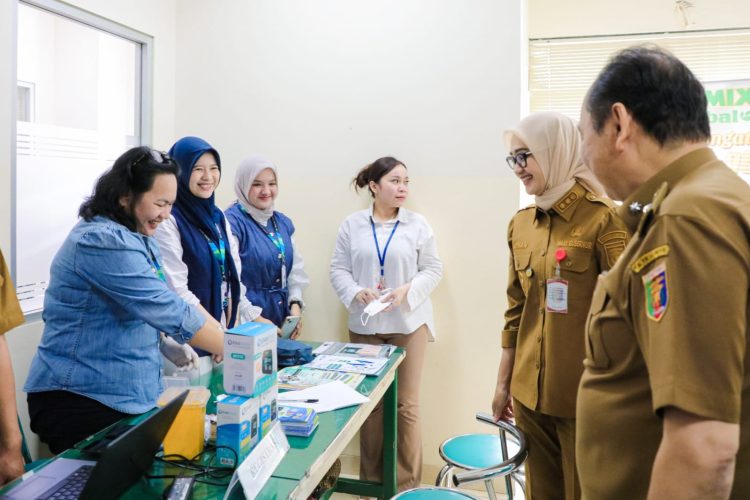 Wagub Lampung Tinjau Cek Kesehatan Gratis, Dorong Industri Farmasi Sehat