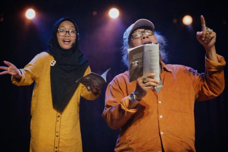 Keluarga Isbedy Stiawan ZS Satukan Generasi di Panggung Sastra Lampung