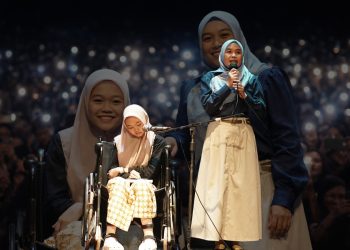 Dari Keterbatasan ke Panggung Sastra: Perjalanan Fitria Novita Rahma Menghidupkan Puisi