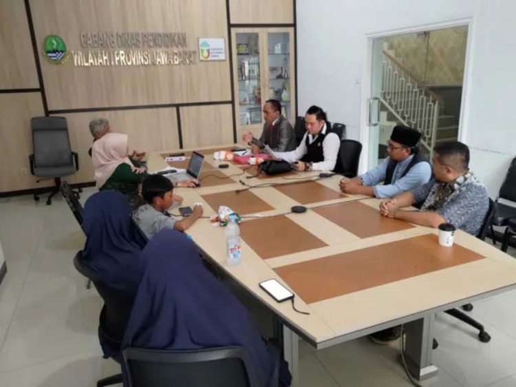 Saat Jabar Menindak Sekolah Ilegal, Publik Lampung Menunggu Sikap Disdikbud