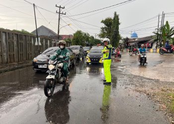 Saluran Meluap, Sejumlah Titik Jalan Lintas Barat Pringsewu Tergenang