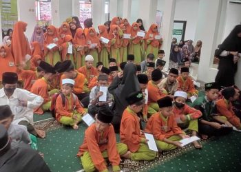Tebar Kebaikan di Bulan Suci, Yayasan Ishlahul Umat Santuni Ratusan Warga Pringsewu