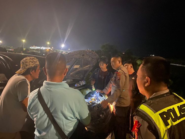 Pemudik Alami Kendala Kendaraan di Bakauheni, Polisi Turun Tangan Lewat Call Center 110