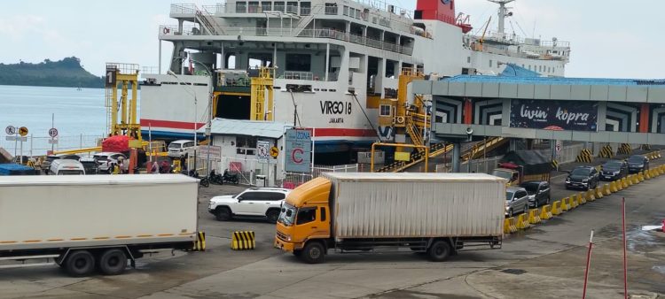 Mudik Lebaran 2026 Memanas, Ribuan Kendaraan Padati Penyeberangan Merak–Bakauheni