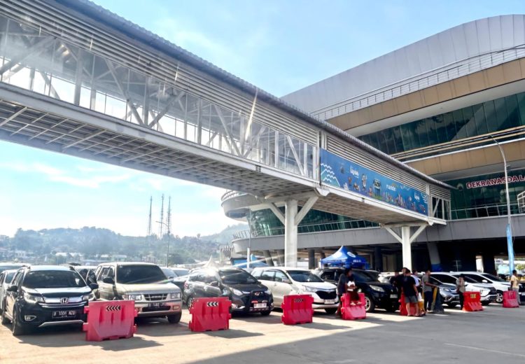 Merak–Bakauheni Tetap Ramai di Hari H, Arus Balik Alami Lonjakan Signifikan