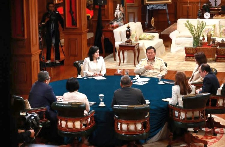 Teror Air Keras Libatkan Oknum, Publik Minta Prabowo Subianto Ambil Sikap Tegas
