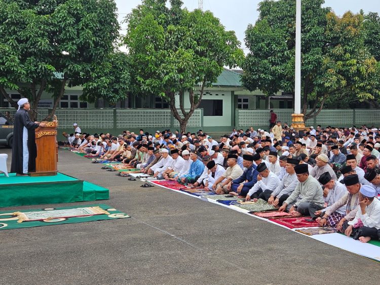 Salat Id di Kodam Raden Inten Diserbu Warga, Pangdam: Ini Momentum Kebersamaan