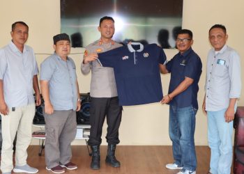 Polres dan PWI Pringsewu Solid, Kapolres Diganjar Penghargaan