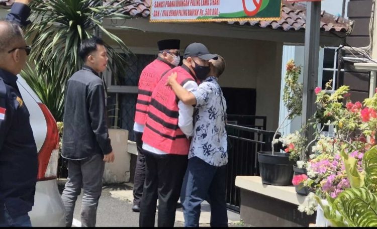 Rekaman Interaksi Dendi Ramadhona di PN Tanjungkarang Picu Kekhawatiran Soal Keamanan
