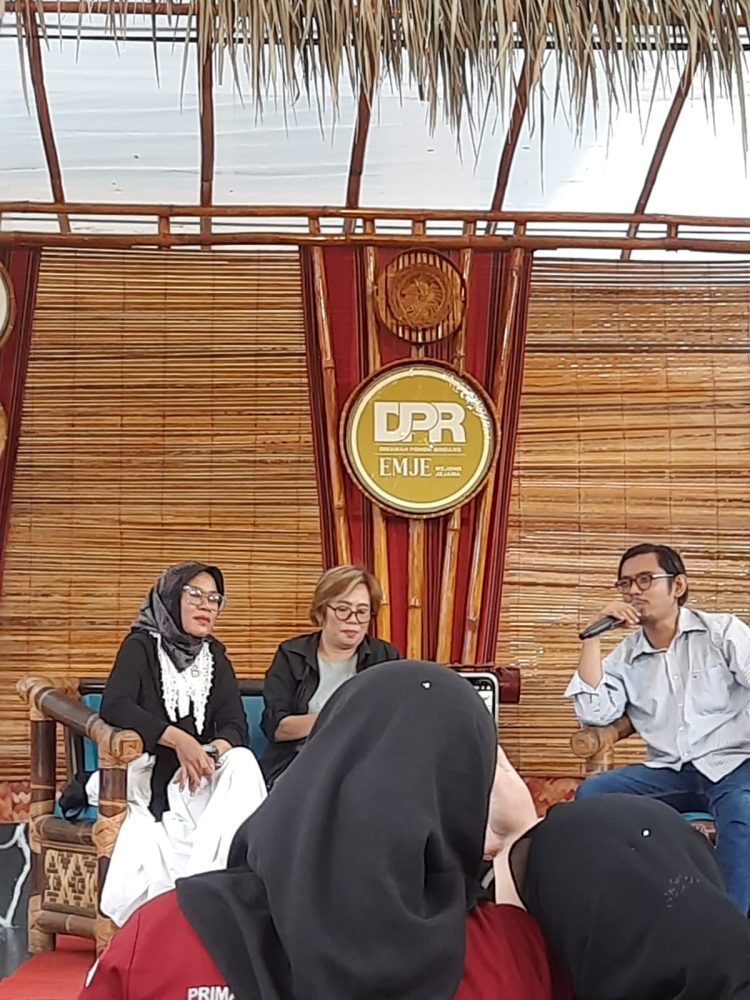 Dakocan Bahas Perspektif Gender dalam Sastra pada Peringatan Hari Perempuan Sedunia