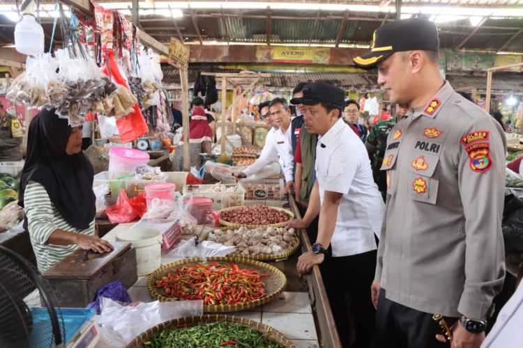 Jelang Lebaran, Pemkab dan Polres Pringsewu Jaga Stabilitas Harga Sembako