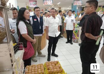 Pastikan Keamanan Pangan, Bupati Pringsewu Pantau Pasar Tradisional dan Modern