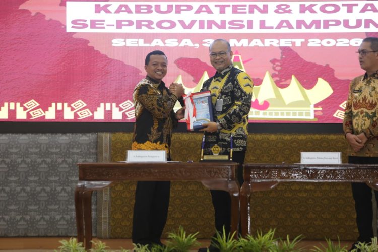 Menuju WTP Berkelanjutan, Pringsewu Serahkan LKPD Unaudited 2025