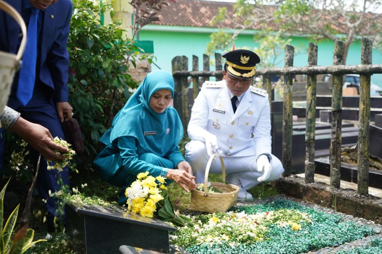 Upacara HUT ke-17 Kabupaten Pringsewu Berlangsung Khidmat, Soroti SDM dan Infrastruktur