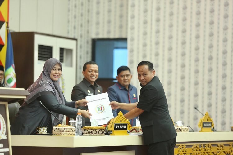Sinergi Eksekutif-Legislatif, DPRD Pringsewu Gelar Paripurna LKPJ