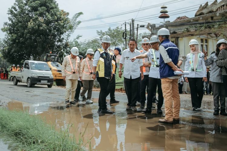 Kemacetan Jadi Sorotan, Pemprov Lampung Lebarkan Jalan Menuju Kawasan Wisata