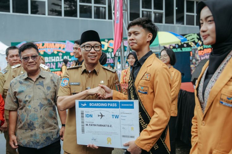 Gubernur Lampung Targetkan 1.000 Lulusan SMA Siap Kerja di Luar Negeri