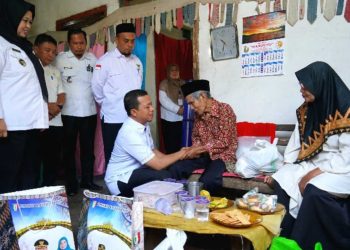Pemkab Pringsewu Hadir untuk Keluarga PMI, Salurkan Bantuan dan Dukungan
