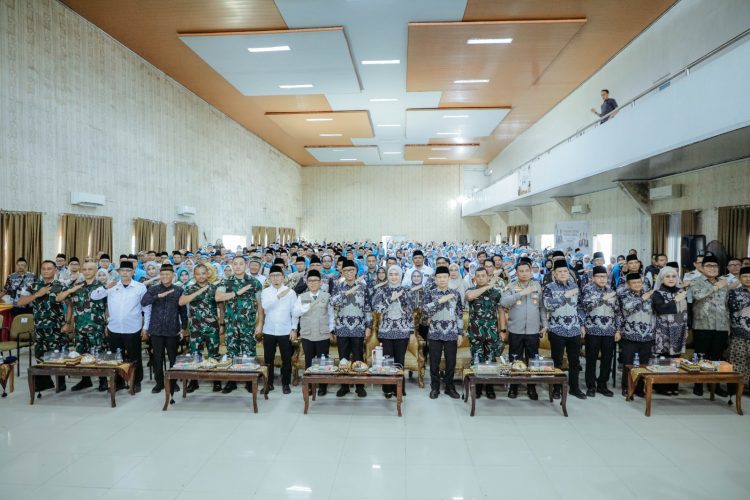 Jihan Nurlela Dampingi Gubernur Lepas Kloter 7 Jemaah Haji Lampung