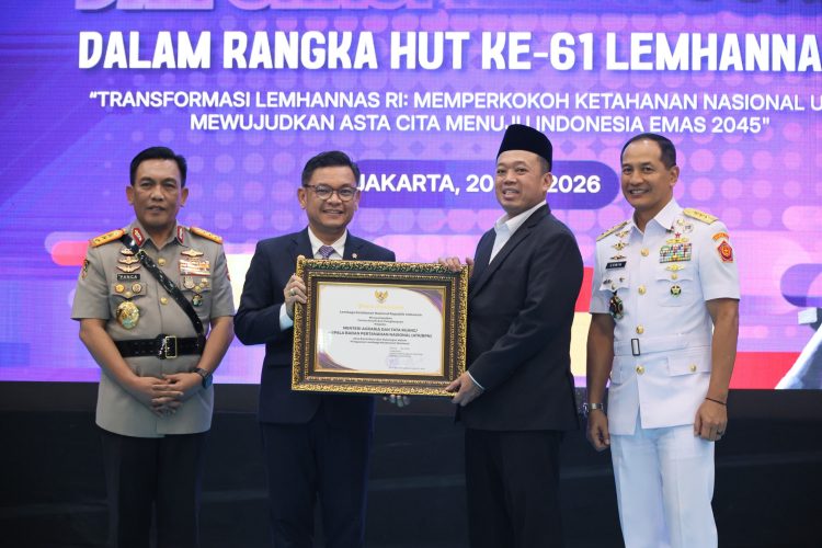 Sertipikat Tanah Lemhannas RI Resmi Diserahkan, TB Ace Apresiasi ATR/BPN