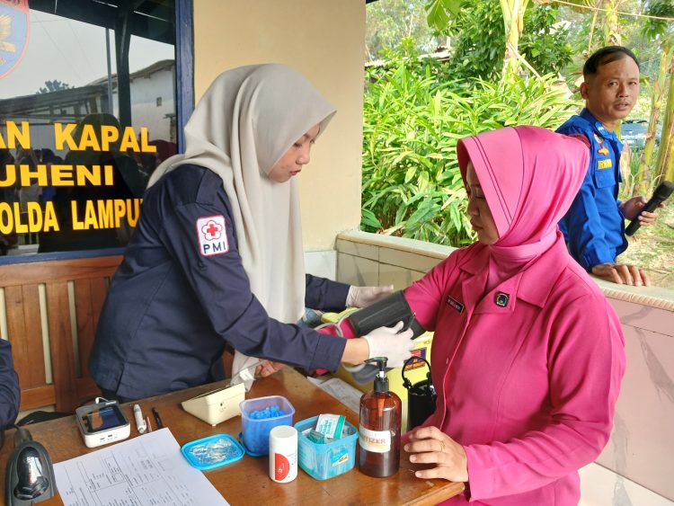 Khitan Massal Gratis Meriahkan Peringatan Hari Bhayangkara di Lampung Selatan