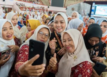Ribuan Guru TK Hadiri HUT IGTKI-PGRI Lampung, Bunda PAUD Serukan Kolaborasi Pendidikan